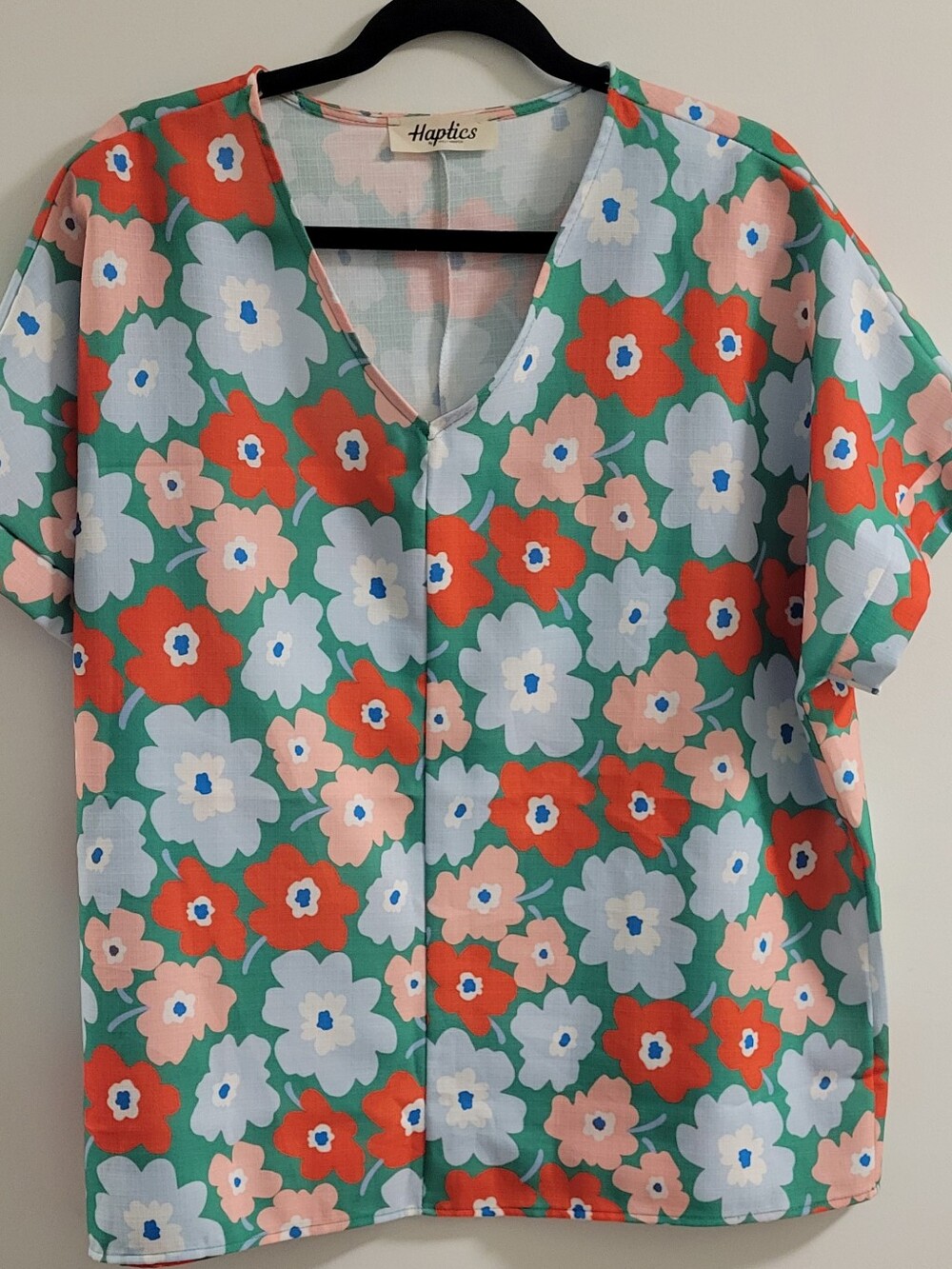Haptics Lab  Floral V-Neck Floral Patten Scrub Top, Red & Pink Size M